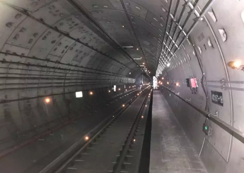 隧道監(jiān)測(cè)點(diǎn) 隧道監(jiān)測(cè)點(diǎn)